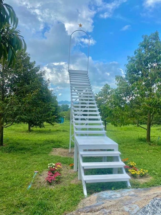 The Moon Camp Khanom Ban Phlao Екстер'єр фото