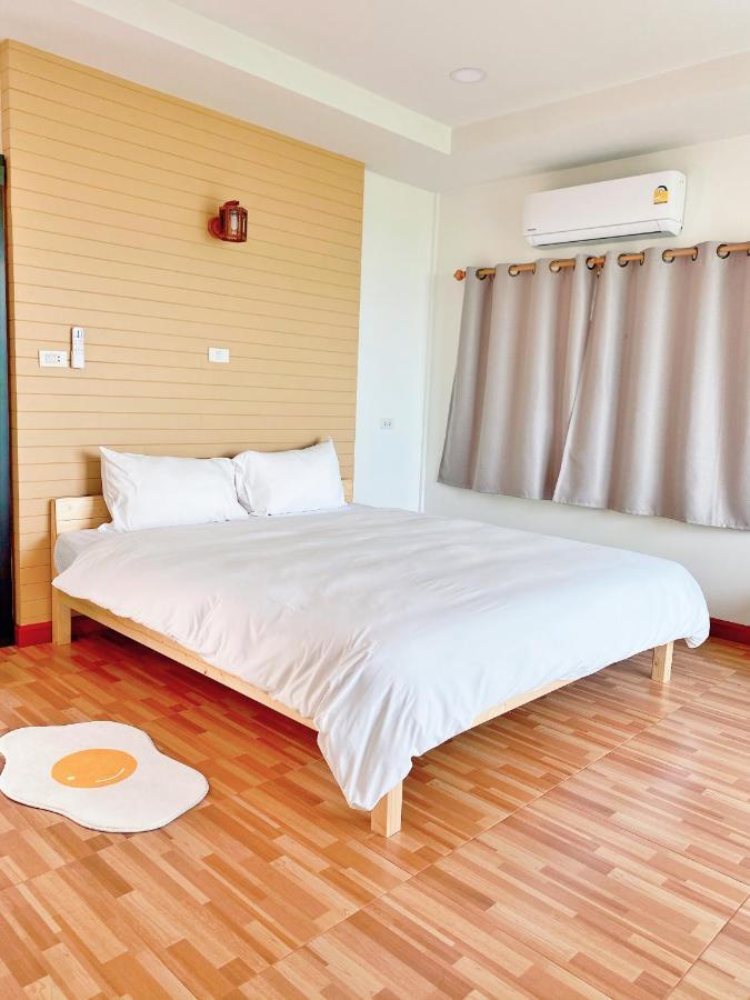 The Moon Camp Khanom Ban Phlao Екстер'єр фото